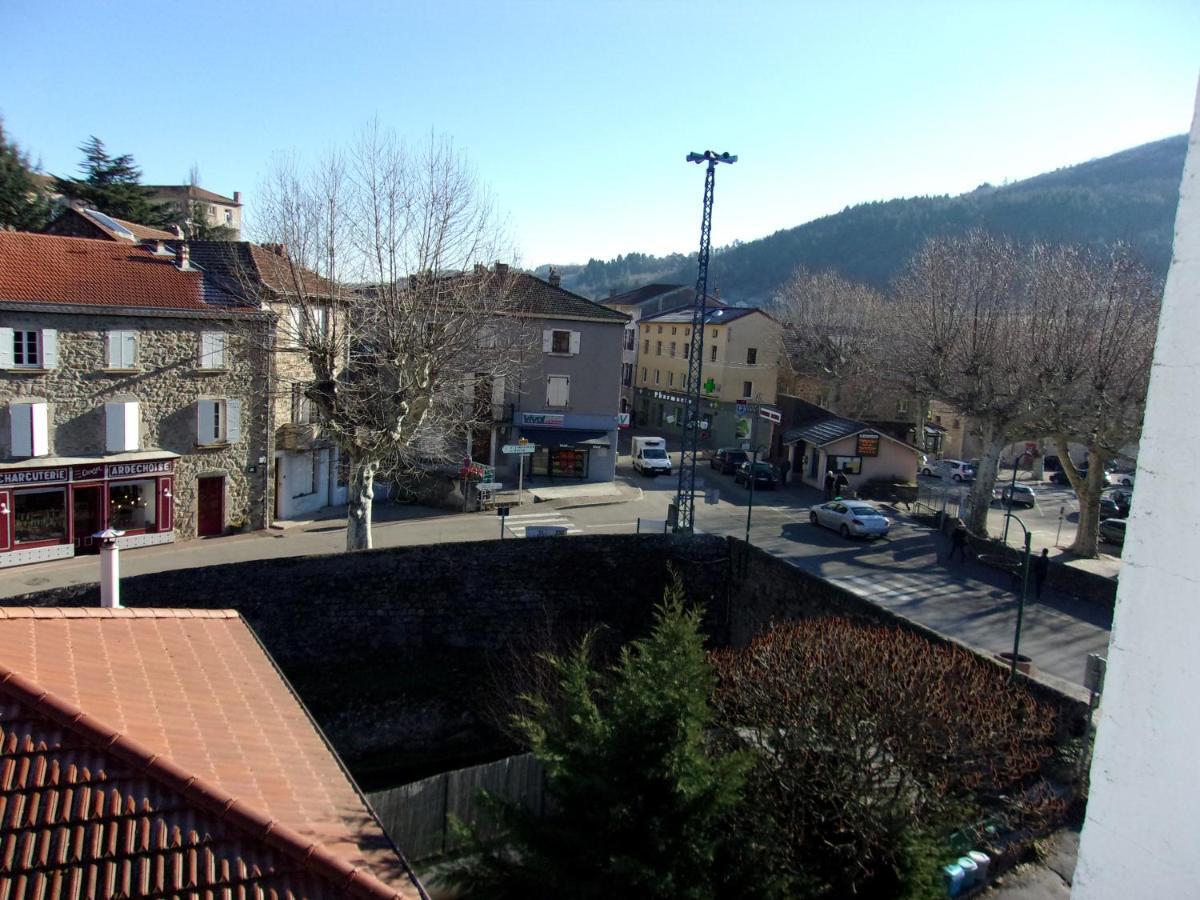 La Mezzanine Apartment Satillieu Luaran gambar